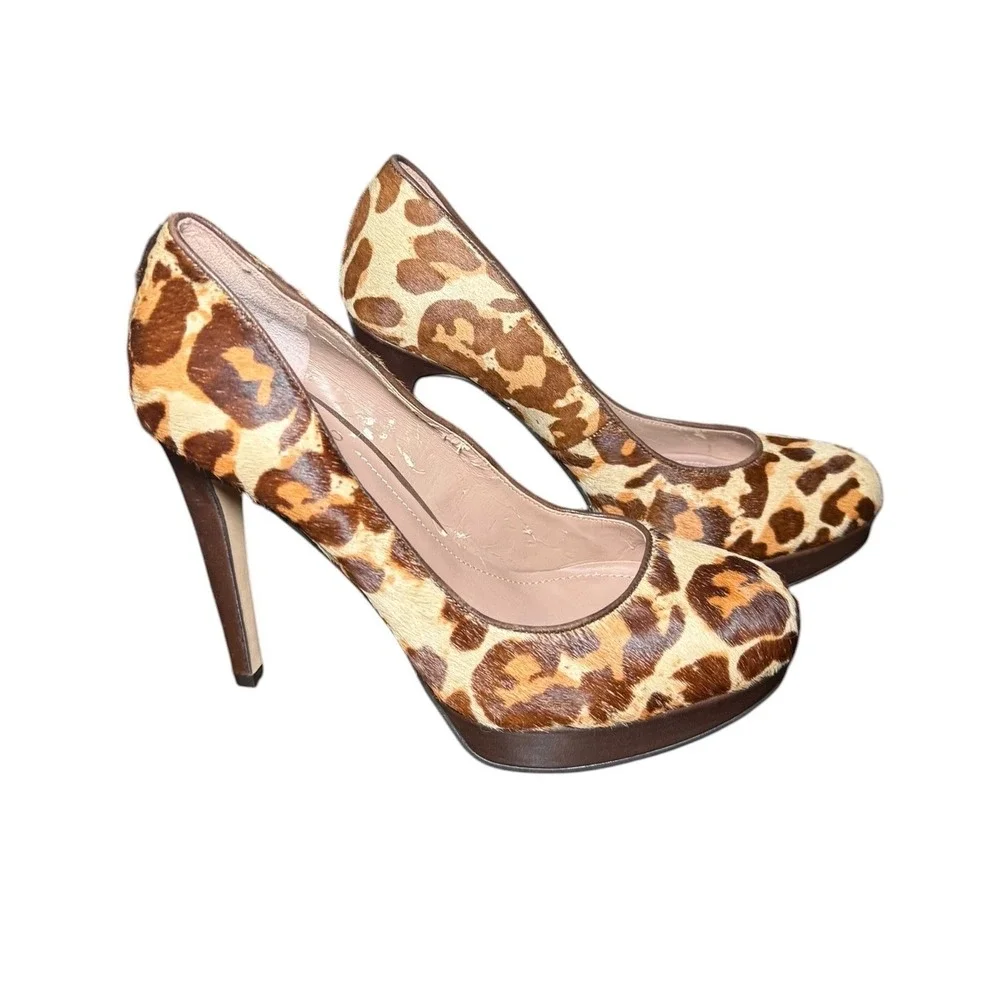 Vince Camuto Leopard Print Calf Hair‎ Platform Pumps Brown Tan Size 7B 37